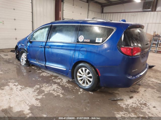 Photo 2 VIN: 2C4RC1BG3KR589018 - CHRYSLER PACIFICA 