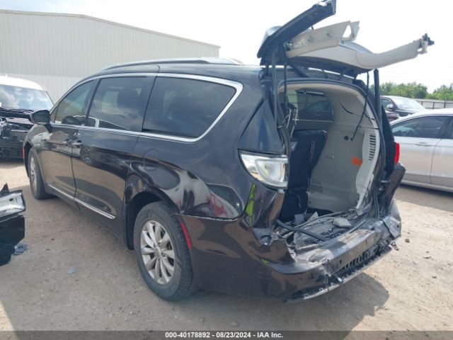 Photo 2 VIN: 2C4RC1BG3KR613530 - CHRYSLER PACIFICA 