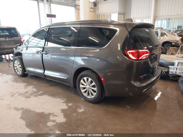 Photo 2 VIN: 2C4RC1BG3KR685540 - CHRYSLER PACIFICA 