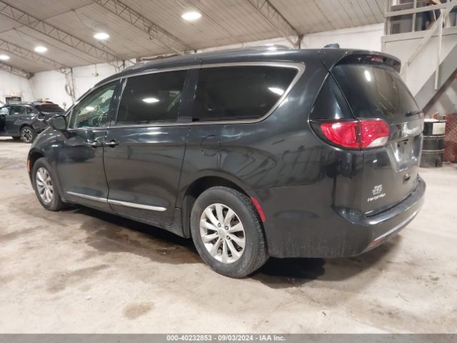 Photo 2 VIN: 2C4RC1BG3LR112400 - CHRYSLER PACIFICA 