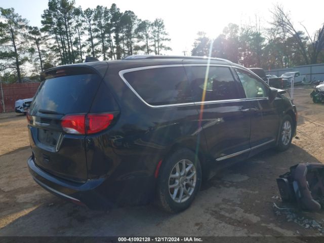 Photo 3 VIN: 2C4RC1BG3LR272454 - CHRYSLER PACIFICA 