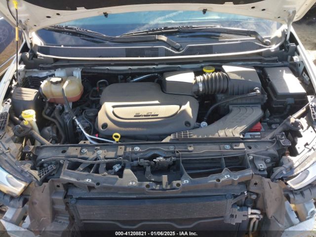 Photo 9 VIN: 2C4RC1BG3MR528397 - CHRYSLER PACIFICA 