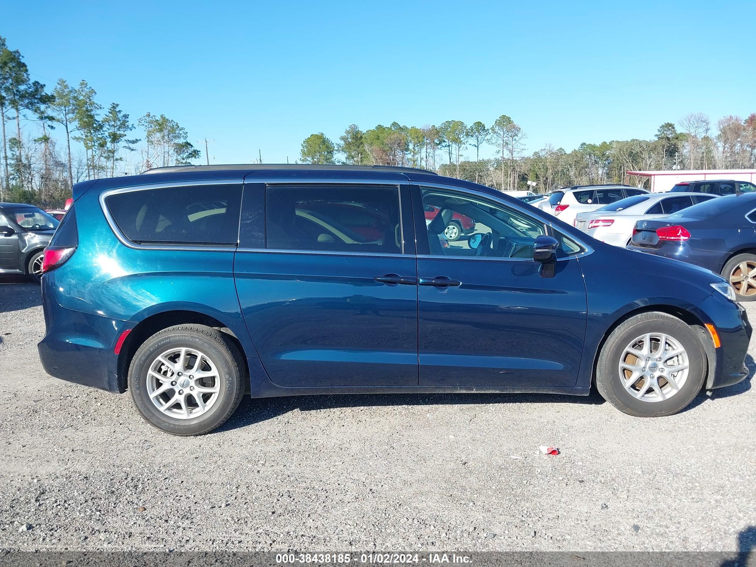 Photo 12 VIN: 2C4RC1BG3NR182210 - CHRYSLER PACIFICA 