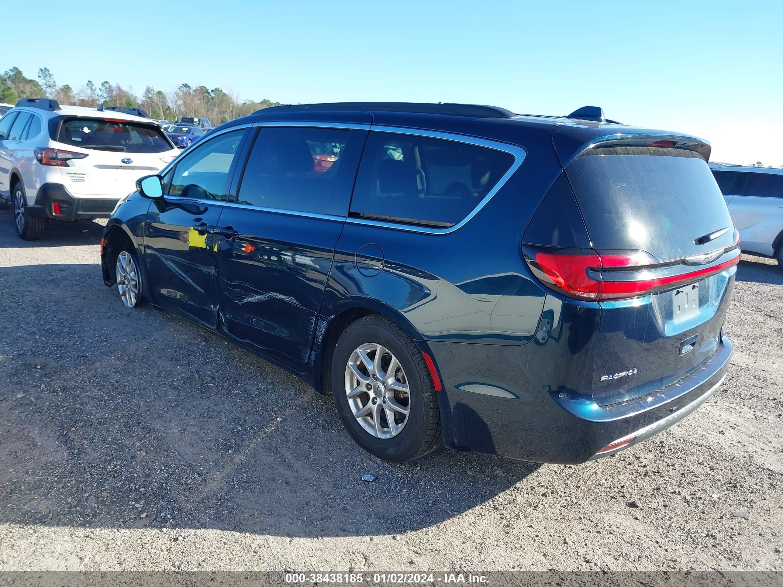 Photo 2 VIN: 2C4RC1BG3NR182210 - CHRYSLER PACIFICA 