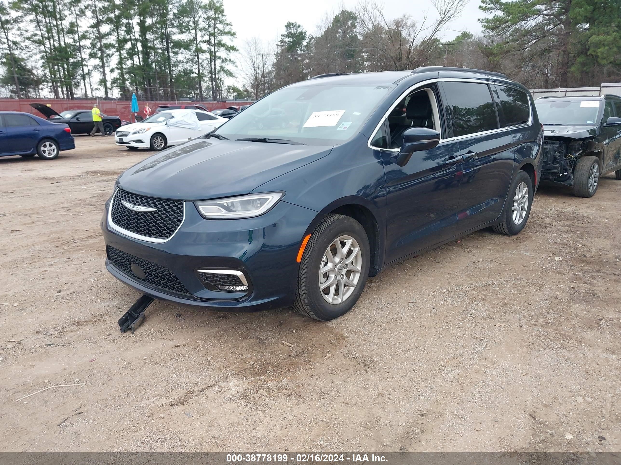 Photo 1 VIN: 2C4RC1BG3NR233821 - CHRYSLER PACIFICA 