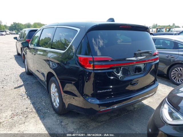 Photo 2 VIN: 2C4RC1BG3RR186554 - CHRYSLER PACIFICA 