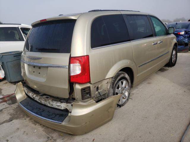 Photo 3 VIN: 2C4RC1BG4CR117699 - CHRYSLER TOWN & COU 