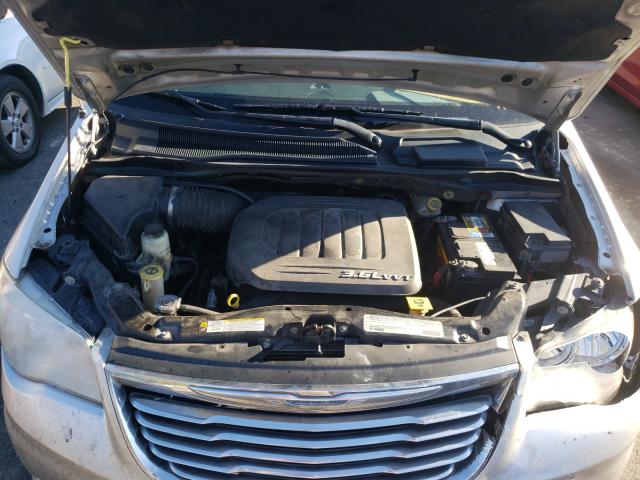 Photo 6 VIN: 2C4RC1BG4CR286198 - CHRYSLER TOWN & COU 