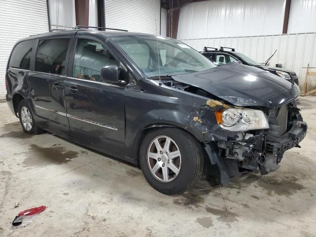 Photo 3 VIN: 2C4RC1BG4CR337697 - CHRYSLER TOWN & COU 