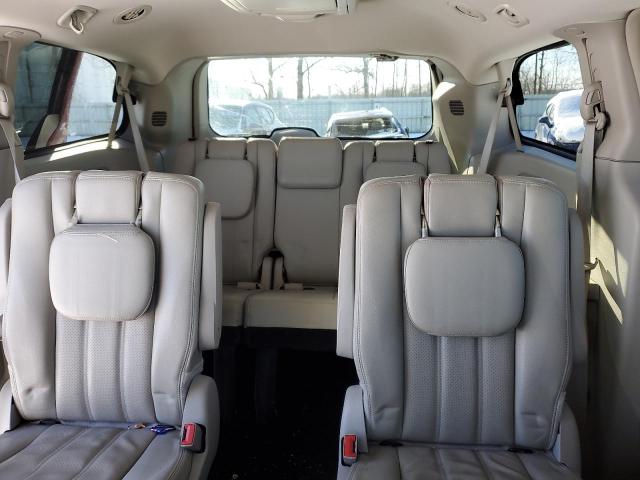 Photo 9 VIN: 2C4RC1BG4CR369338 - CHRYSLER TOWN & COU 