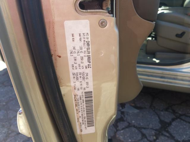 Photo 9 VIN: 2C4RC1BG4DR512418 - CHRYSLER TOWN & COU 