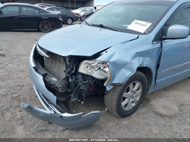 Photo 5 VIN: 2C4RC1BG4DR526805 - CHRYSLER TOWN & COUNTRY 