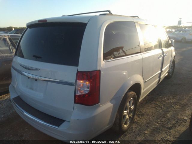 Photo 3 VIN: 2C4RC1BG4DR669799 - CHRYSLER TOWN & COUNTRY 