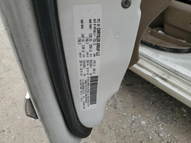 Photo 11 VIN: 2C4RC1BG4DR681158 - CHRYSLER TOWN & COU 