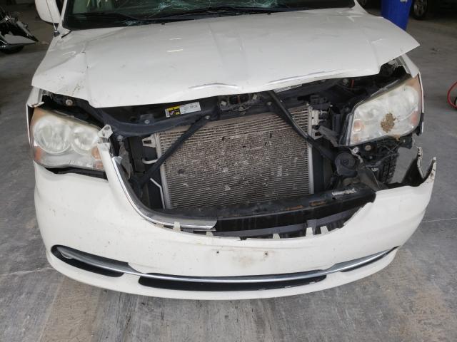 Photo 8 VIN: 2C4RC1BG4DR690376 - CHRYSLER TOWN &AMP COU 