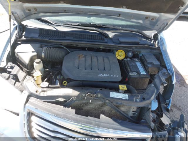 Photo 9 VIN: 2C4RC1BG4DR734716 - CHRYSLER TOWN & COUNTRY 