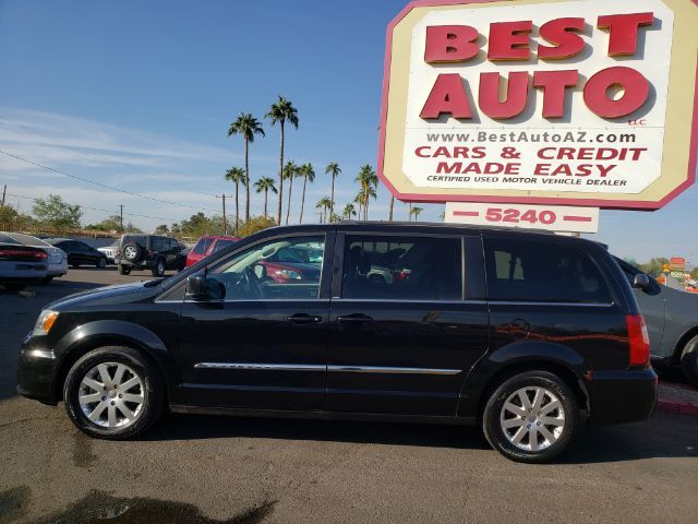 Photo 1 VIN: 2C4RC1BG4DR754819 - CHRYSLER TOWN & COUNTRY 