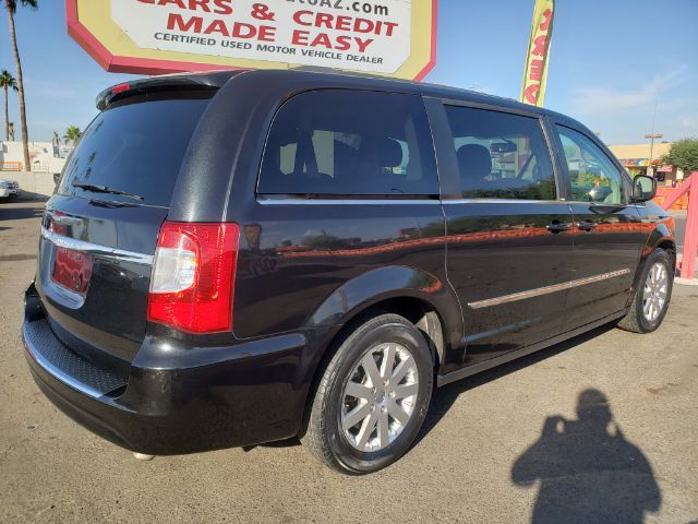 Photo 4 VIN: 2C4RC1BG4DR754819 - CHRYSLER TOWN & COUNTRY 