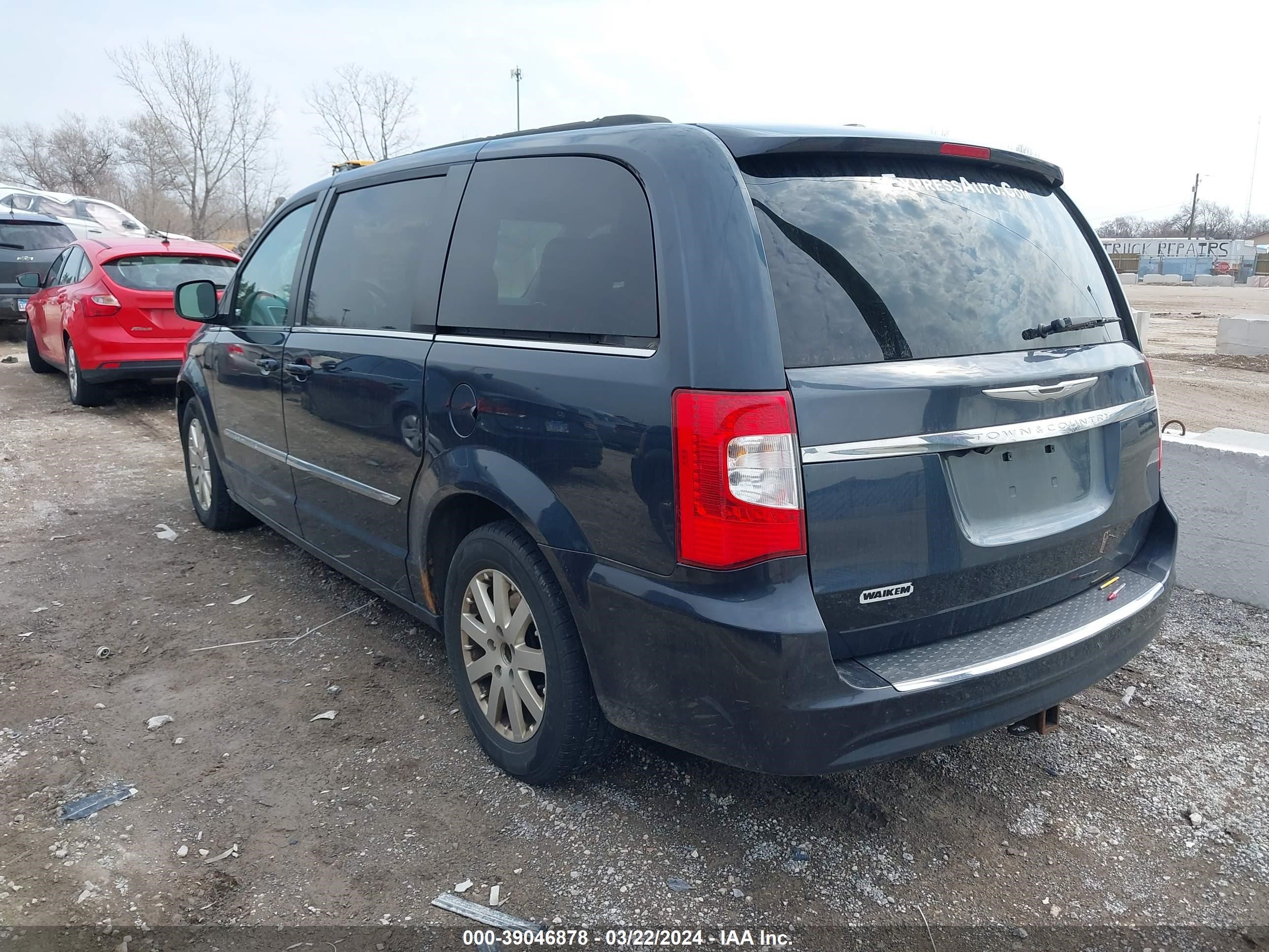 Photo 2 VIN: 2C4RC1BG4DR780448 - CHRYSLER TOWN & COUNTRY 