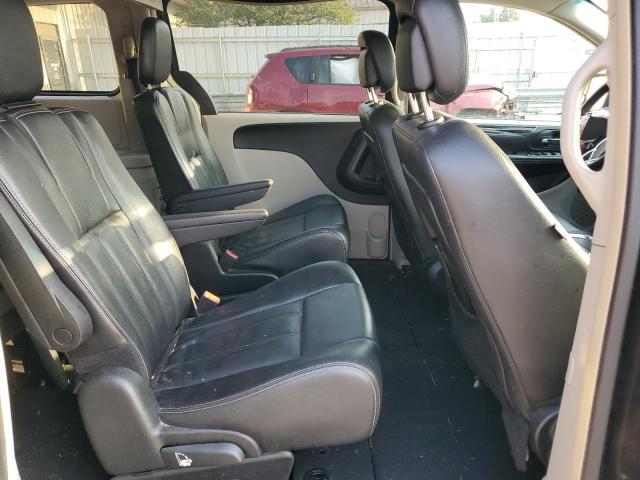 Photo 10 VIN: 2C4RC1BG4ER157252 - CHRYSLER TOWN & COU 