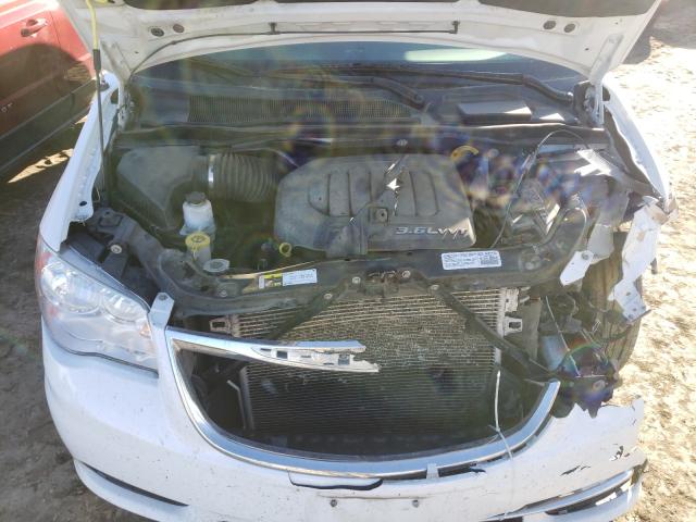 Photo 6 VIN: 2C4RC1BG4ER217627 - CHRYSLER TOWN & COU 