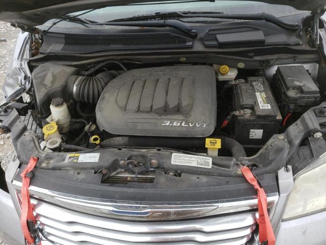 Photo 10 VIN: 2C4RC1BG4ER277813 - CHRYSLER TOWN & COU 