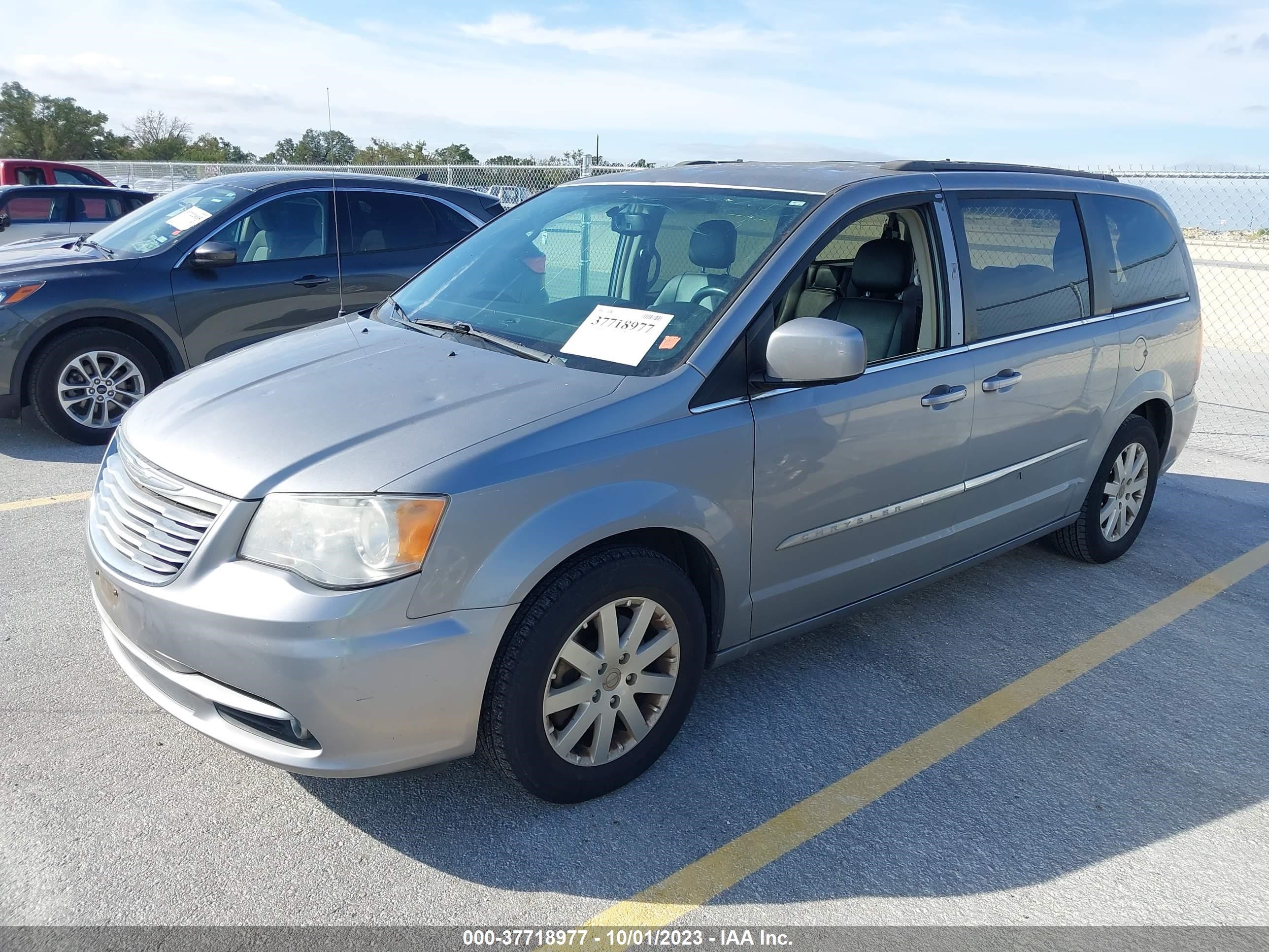 Photo 1 VIN: 2C4RC1BG4ER381752 - CHRYSLER TOWN & COUNTRY 