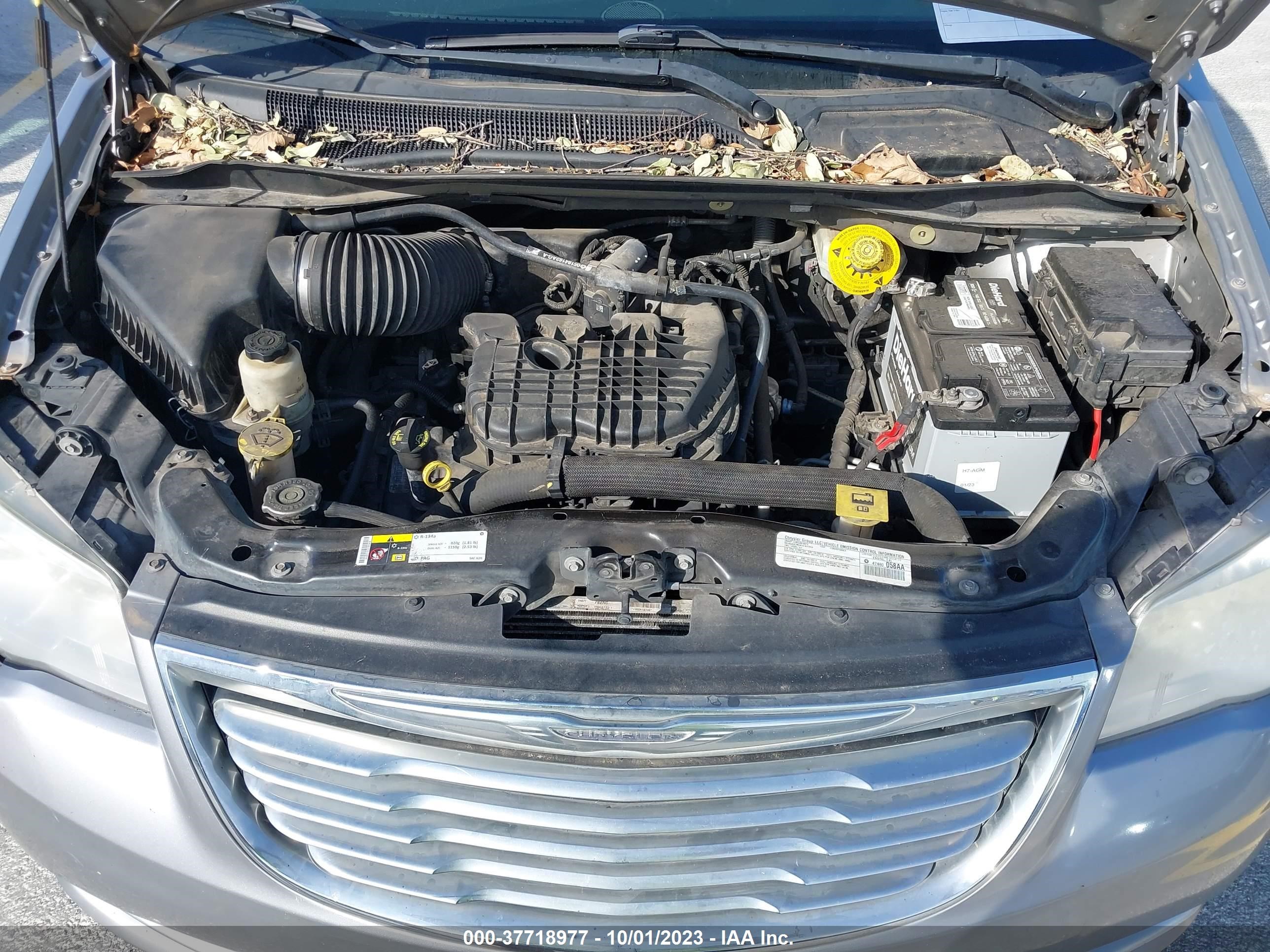 Photo 9 VIN: 2C4RC1BG4ER381752 - CHRYSLER TOWN & COUNTRY 