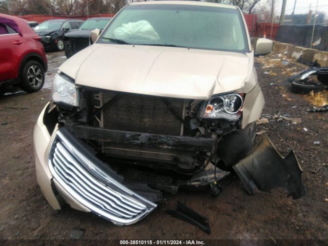 Photo 5 VIN: 2C4RC1BG4ER412658 - CHRYSLER TOWN & COUNTRY 