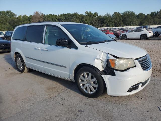 Photo 3 VIN: 2C4RC1BG4ER434112 - CHRYSLER TOWN & COU 