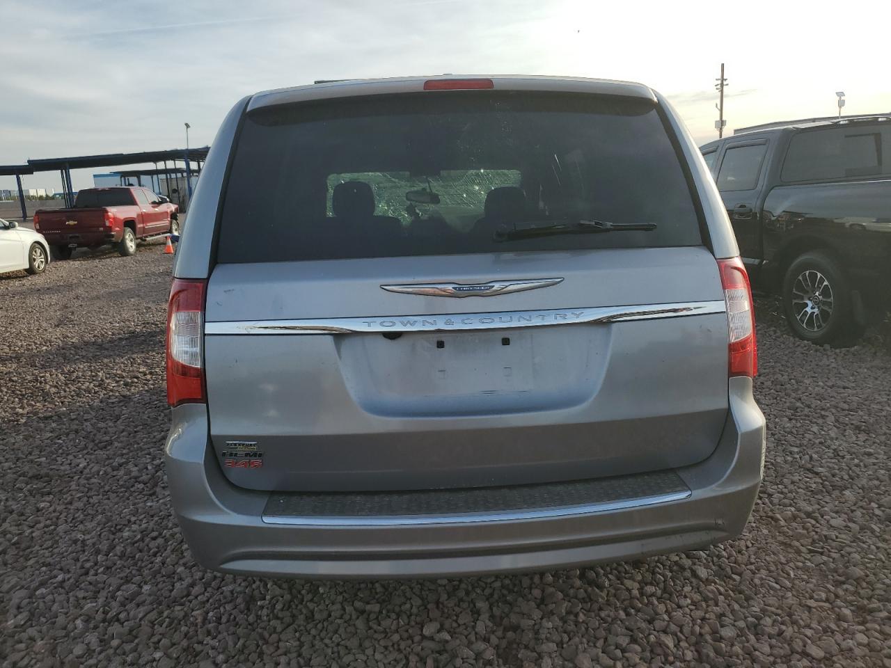 Photo 5 VIN: 2C4RC1BG4ER438290 - CHRYSLER TOWN & COUNTRY 