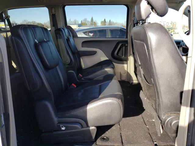 Photo 10 VIN: 2C4RC1BG4ER443862 - CHRYSLER TOWN & COU 