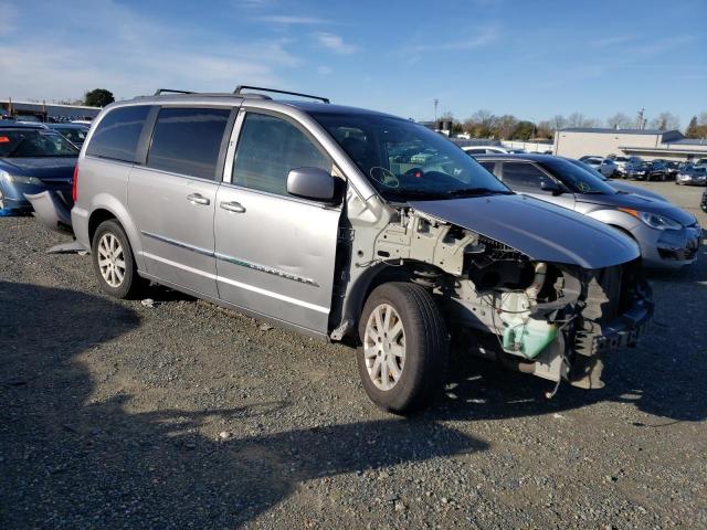 Photo 3 VIN: 2C4RC1BG4ER443862 - CHRYSLER TOWN & COU 