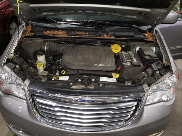 Photo 6 VIN: 2C4RC1BG4GR118597 - CHRYSLER TOWN & COU 