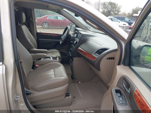 Photo 4 VIN: 2C4RC1BG4GR129129 - CHRYSLER TOWN AND COUNTRY 