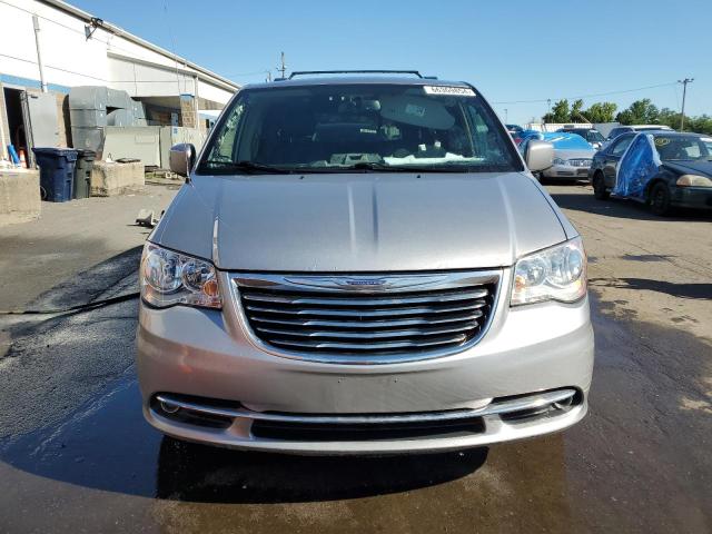 Photo 4 VIN: 2C4RC1BG4GR189329 - CHRYSLER TOWN & COU 