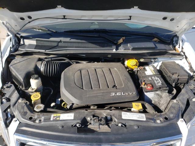 Photo 6 VIN: 2C4RC1BG4GR230199 - CHRYSLER TOWN &AMP COU 