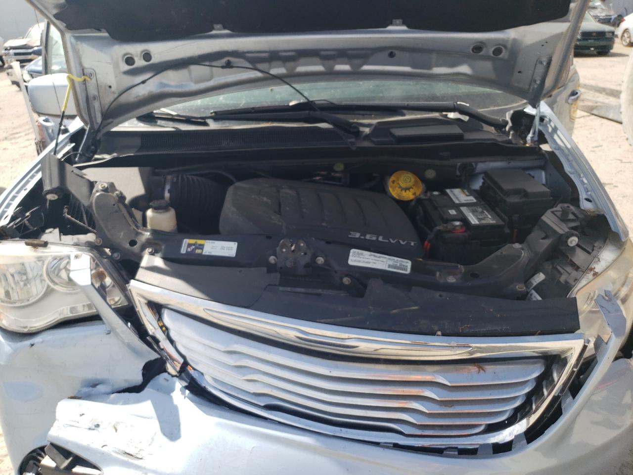 Photo 11 VIN: 2C4RC1BG4GR268659 - CHRYSLER TOWN & COUNTRY 