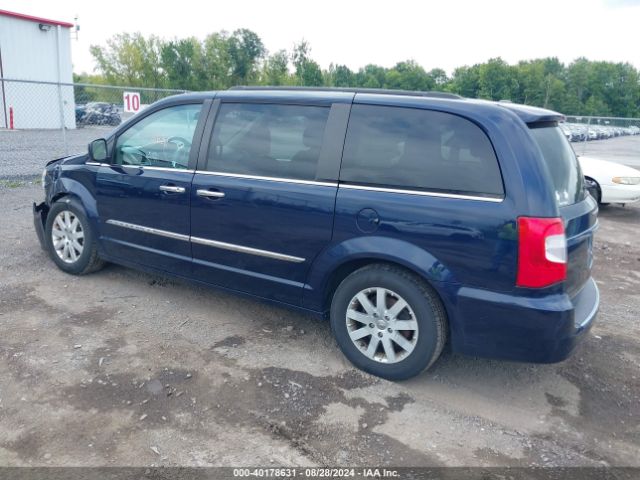 Photo 2 VIN: 2C4RC1BG4GR282965 - CHRYSLER TOWN AND COUNTRY 