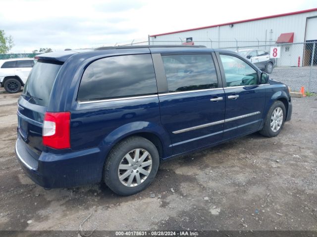 Photo 3 VIN: 2C4RC1BG4GR282965 - CHRYSLER TOWN AND COUNTRY 