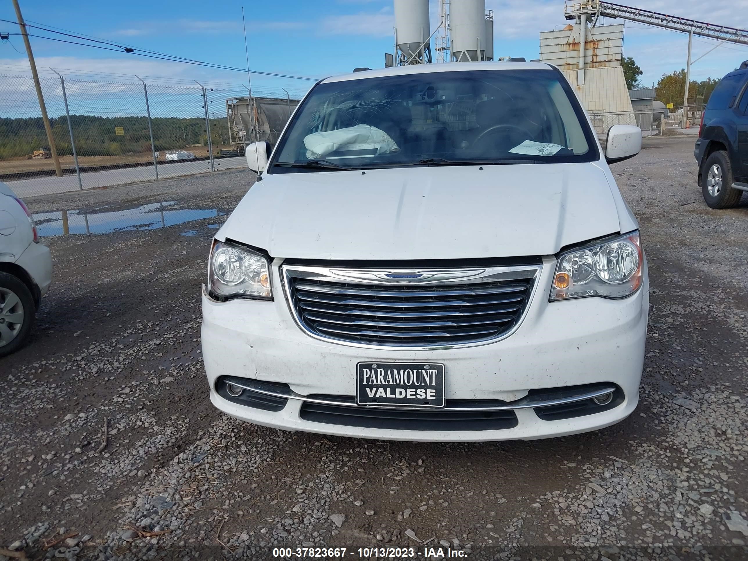 Photo 11 VIN: 2C4RC1BG4GR289351 - CHRYSLER TOWN & COUNTRY 