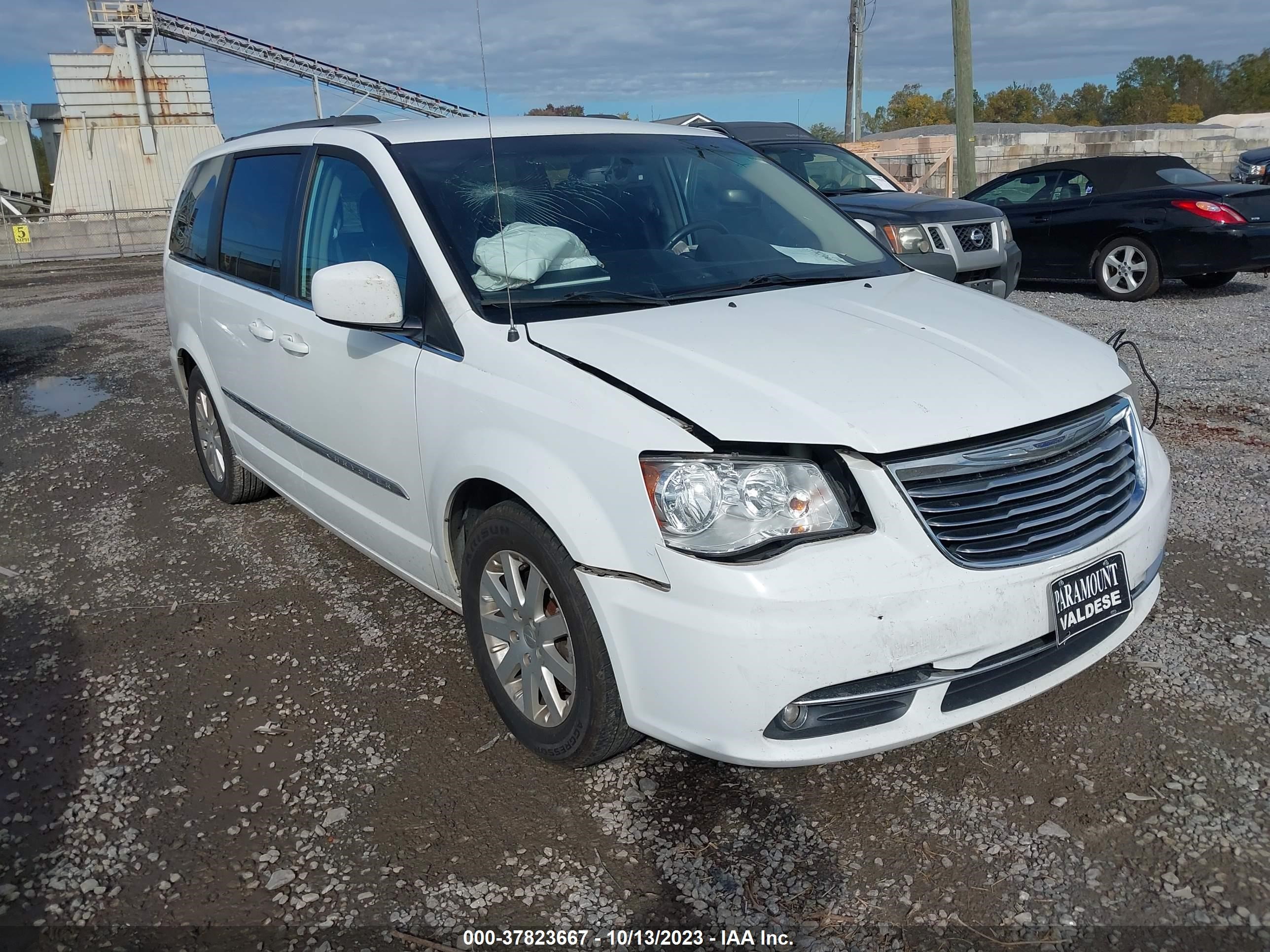 Photo 5 VIN: 2C4RC1BG4GR289351 - CHRYSLER TOWN & COUNTRY 