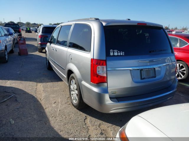 Photo 2 VIN: 2C4RC1BG4GR300638 - CHRYSLER TOWN AND COUNTRY 