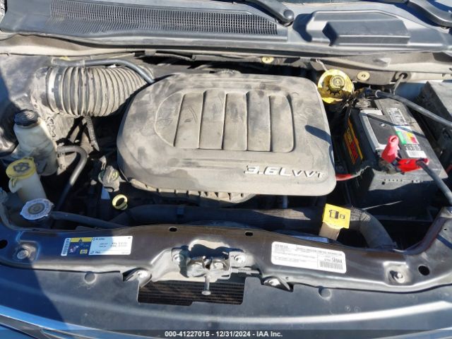 Photo 9 VIN: 2C4RC1BG4GR300638 - CHRYSLER TOWN AND COUNTRY 