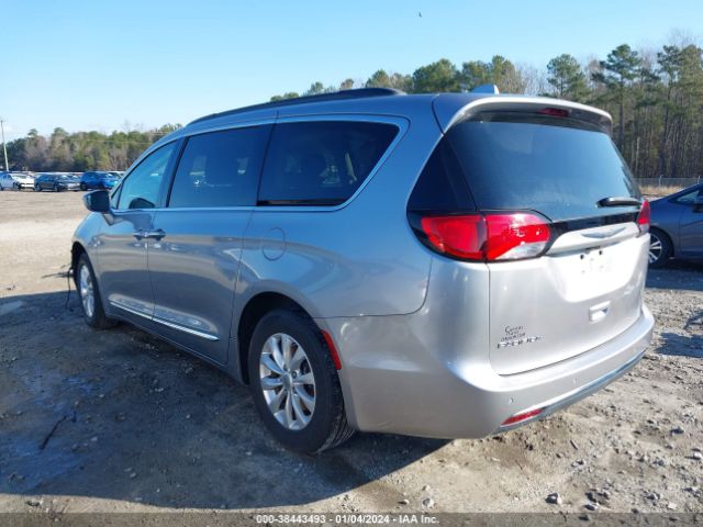 Photo 2 VIN: 2C4RC1BG4HR523862 - CHRYSLER PACIFICA 