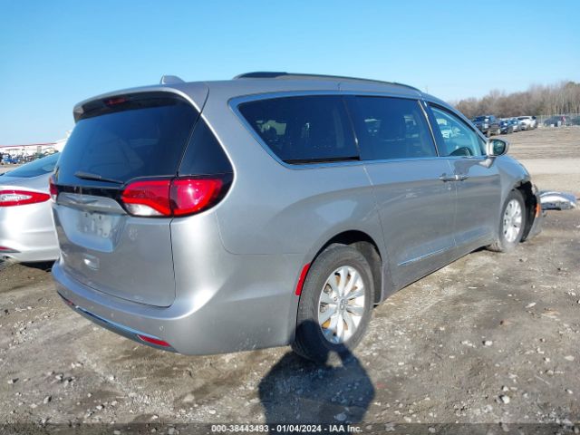 Photo 3 VIN: 2C4RC1BG4HR523862 - CHRYSLER PACIFICA 