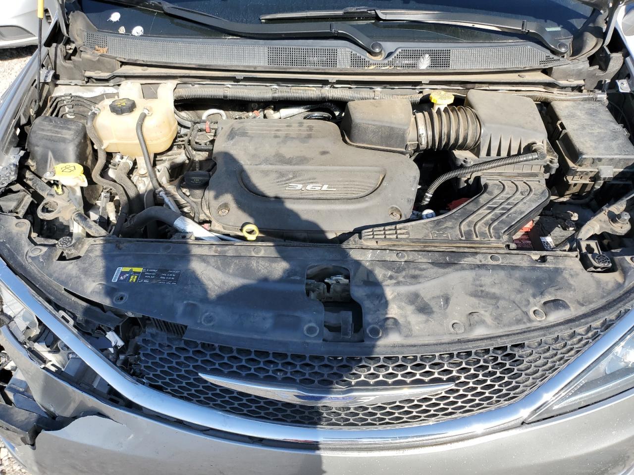 Photo 11 VIN: 2C4RC1BG4HR526308 - CHRYSLER PACIFICA 