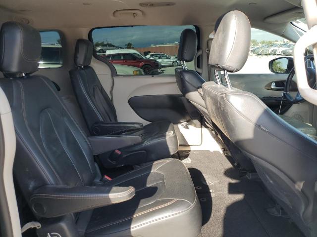 Photo 10 VIN: 2C4RC1BG4HR590963 - CHRYSLER PACIFICA 