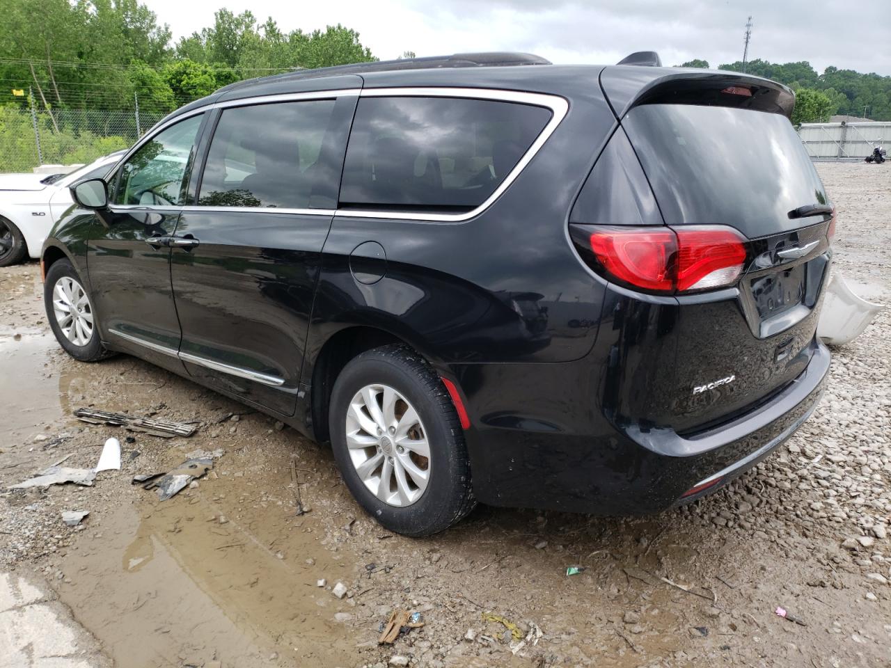 Photo 1 VIN: 2C4RC1BG4HR739307 - CHRYSLER PACIFICA 