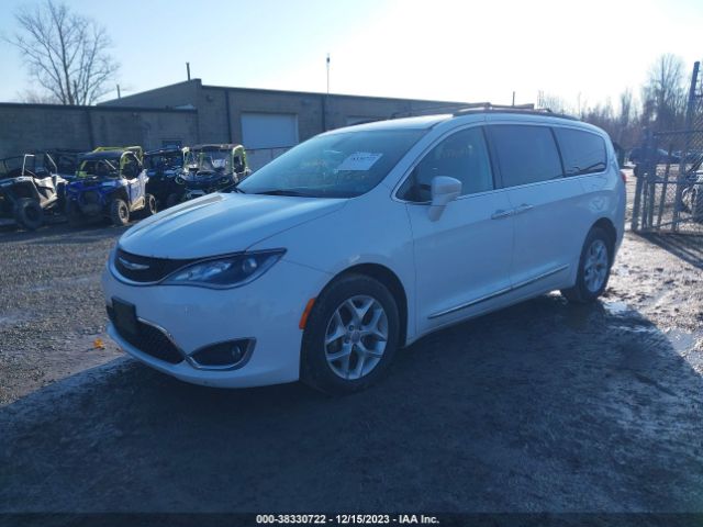 Photo 1 VIN: 2C4RC1BG4HR810067 - CHRYSLER PACIFICA 